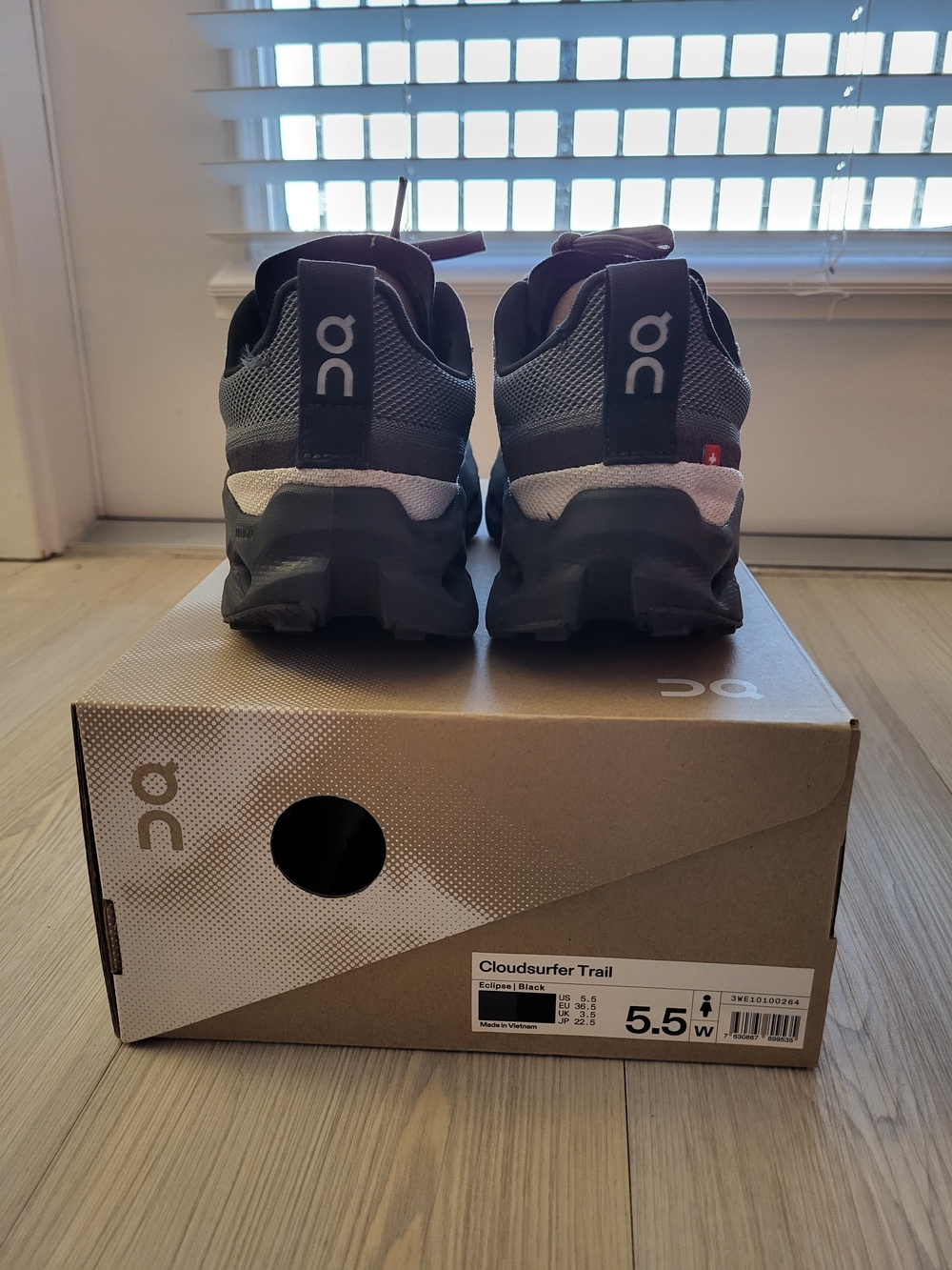On Running Cloudsurfer Trail Women's Trail Running Shoes - Black and Gray 5.5